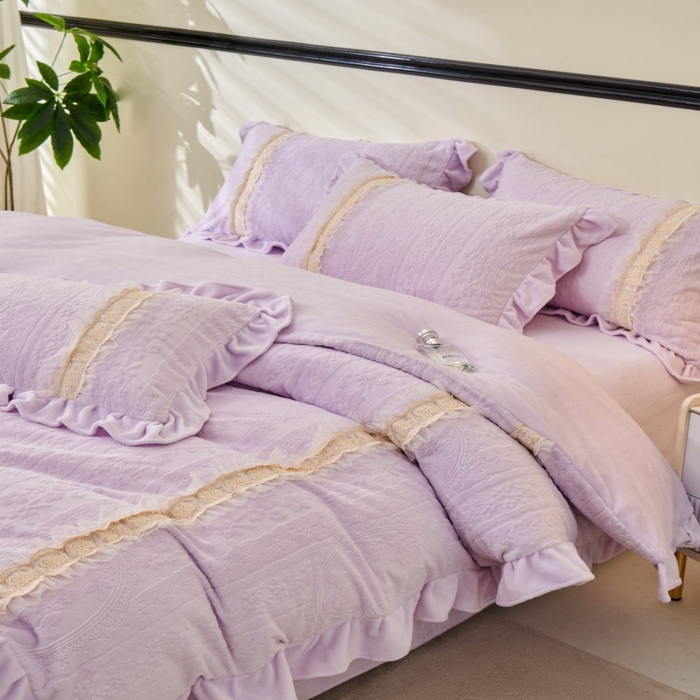 91家纺网 家纺一手货源 找家纺 七里香 2025新款雕花绒牛奶绒工艺款四件套-偏爱系列 偏爱-紫色