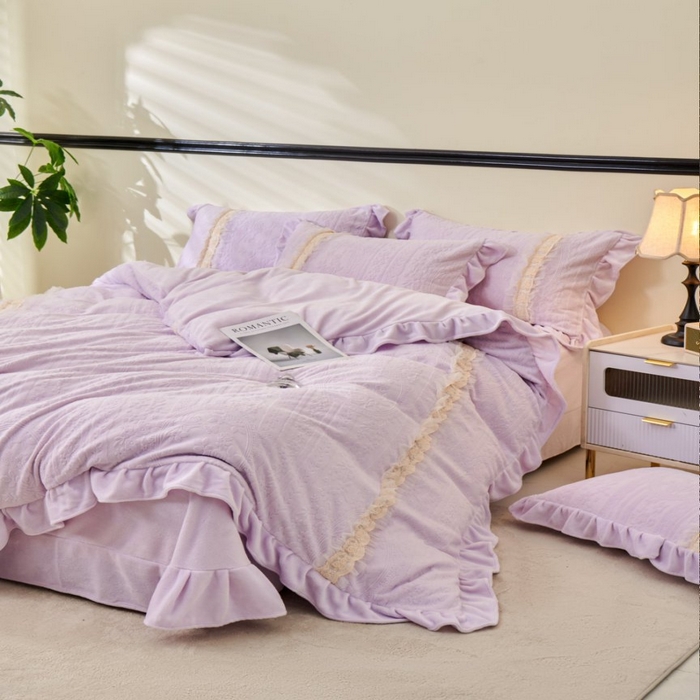 91家纺网 家纺一手货源 找家纺 七里香 2025新款雕花绒牛奶绒工艺款四件套-偏爱系列 偏爱-紫色