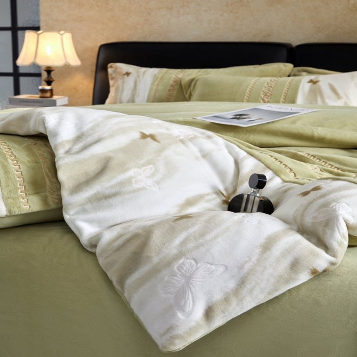 91家纺网 家纺一手货源 找家纺 （总）七里香 2025新款牛奶绒印花刺绣四件套-繁花系列