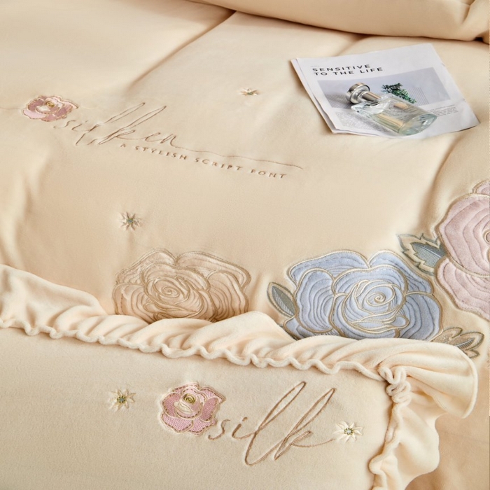 91家纺网 家纺一手货源 找家纺 七里香 2025新款牛奶绒刺绣四件套-枝意系列 枝意-米黄