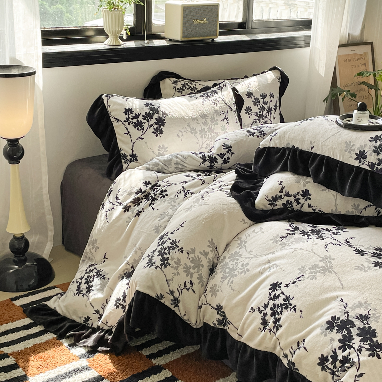 91家纺网 家纺一手货源 找家纺 慕澄家纺 2025新款赫本风牛奶绒花边款四件套 花边款-花枝