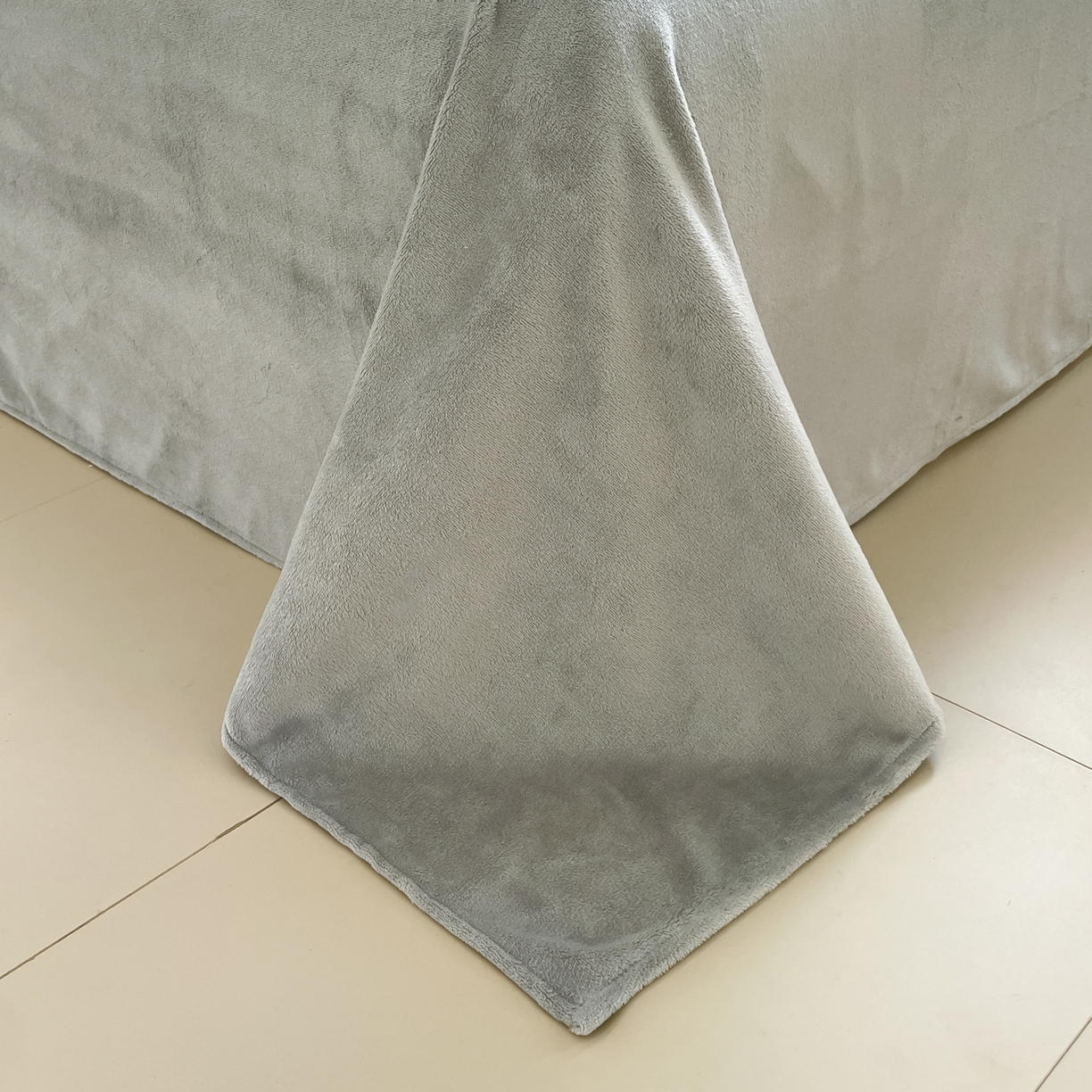 91家纺网 家纺一手货源 找家纺 慕澄家纺 2025新款赫本风牛奶绒花边款四件套 花边款-蝴蝶飞飞