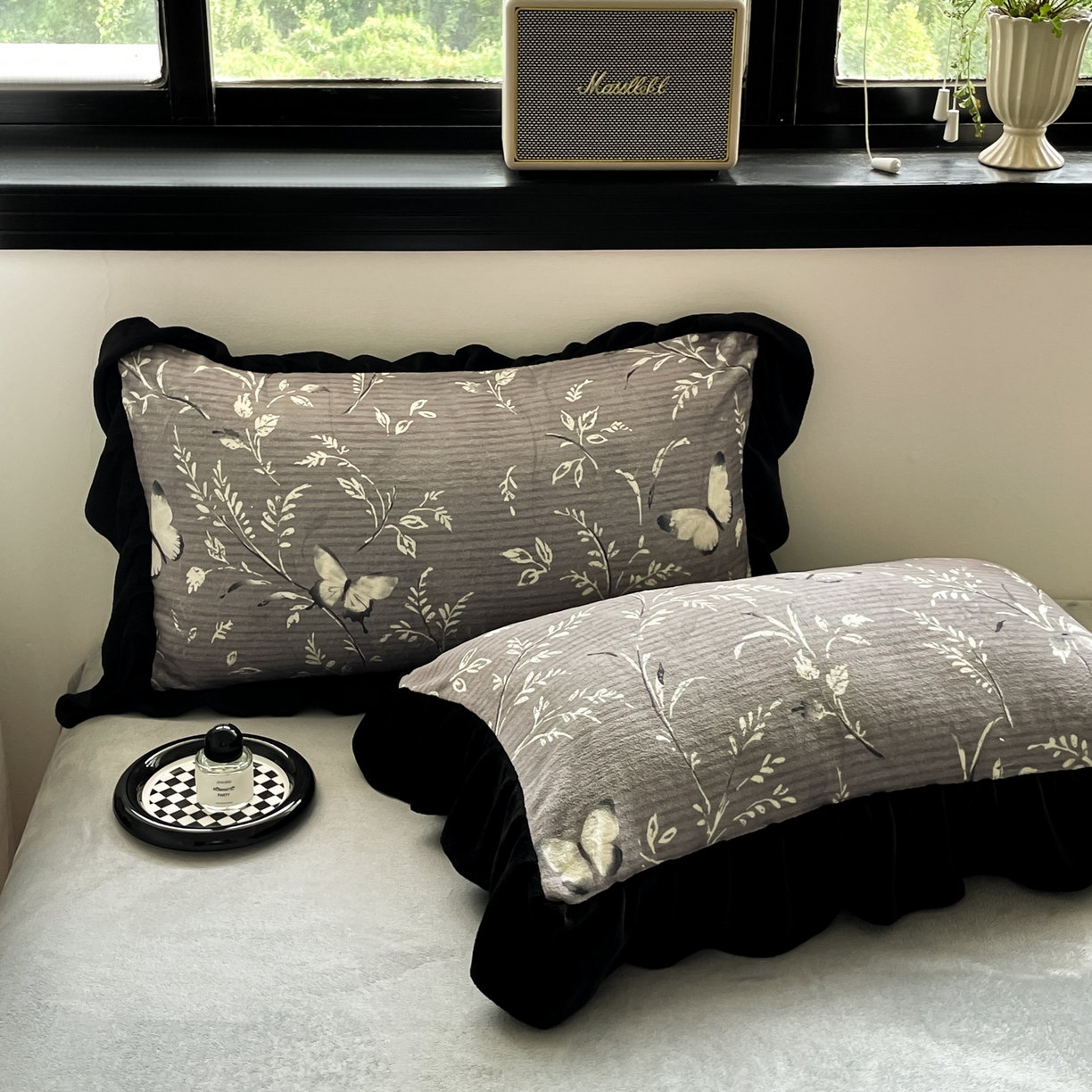 91家纺网 家纺一手货源 找家纺 慕澄家纺 2025新款赫本风牛奶绒花边款四件套 花边款-邂逅