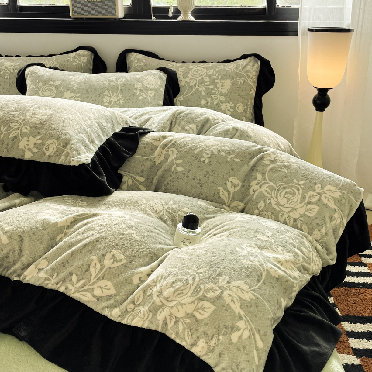 91家纺网 家纺一手货源 找家纺 慕澄家纺 2025新款赫本风牛奶绒花边款四件套 花边款-绿色心情