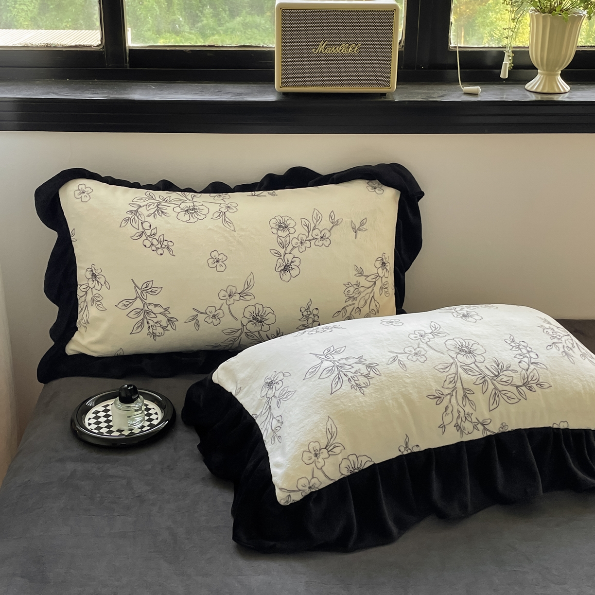 91家纺网 家纺一手货源 找家纺 慕澄家纺 2025新款赫本风牛奶绒花边款四件套 花边款-花颜