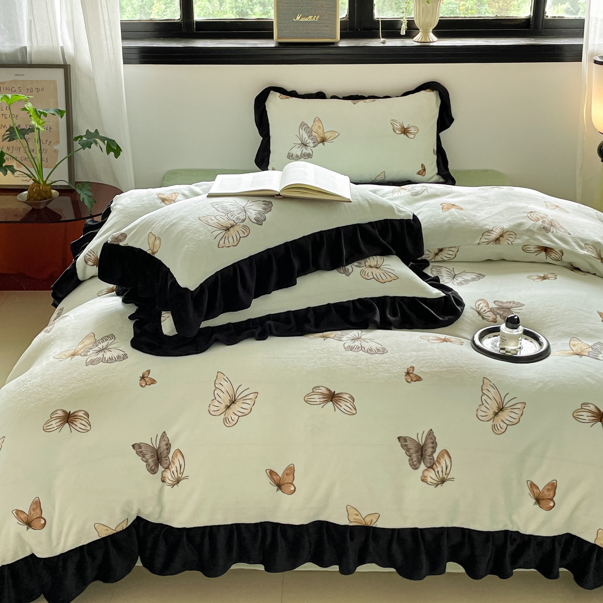 91家纺网 家纺一手货源 找家纺 慕澄家纺 2025新款赫本风牛奶绒花边款四件套 花边款-蝶舞