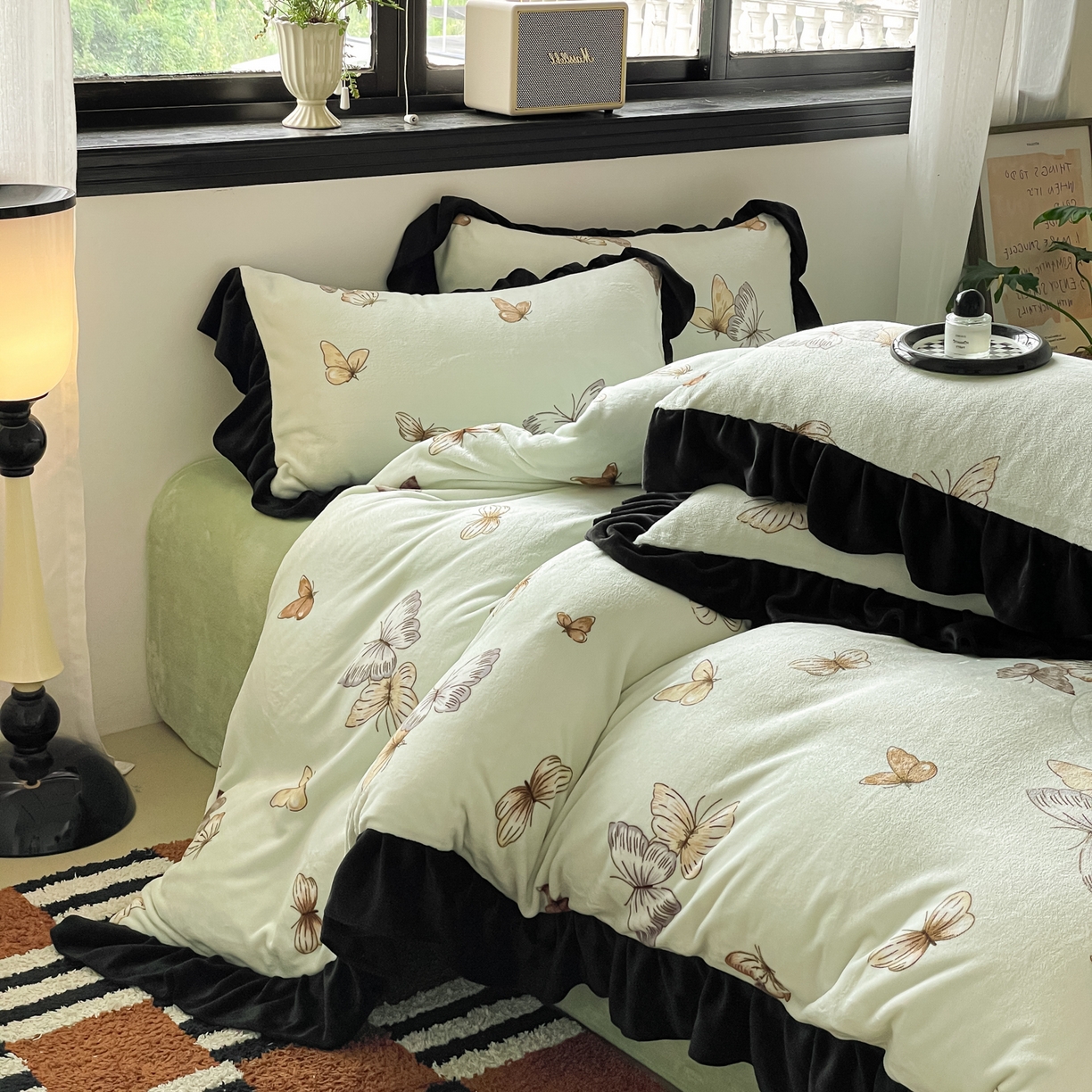 91家纺网 家纺一手货源 找家纺 慕澄家纺 2025新款赫本风牛奶绒花边款四件套 花边款-蝶舞