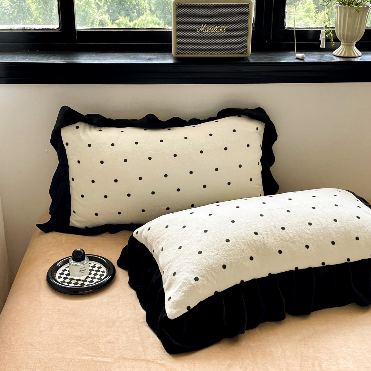 91家纺网 家纺一手货源 找家纺 慕澄家纺 2025新款赫本风牛奶绒花边款四件套 花边款-点点浪漫