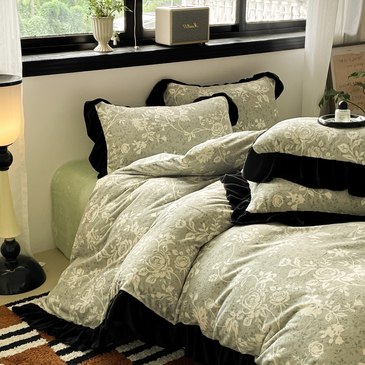 91家纺网 家纺一手货源 找家纺 慕澄家纺 2025新款赫本风牛奶绒花边款四件套 花边款-绿色心情