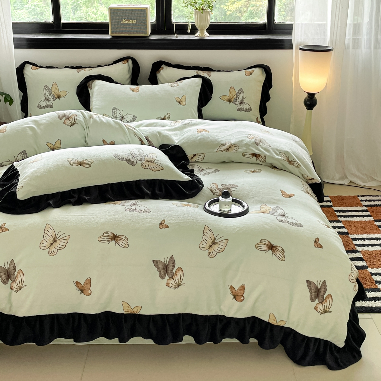 91家纺网 家纺一手货源 找家纺 慕澄家纺 2025新款赫本风牛奶绒花边款四件套 花边款-蝶舞