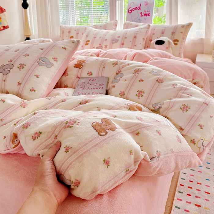 91家纺网 家纺一手货源 找家纺 （总）西引力 2025新款亲肤舒适加厚牛奶绒印花四件套