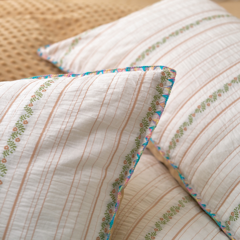 91家纺网 家纺一手货源 找家纺 洋铭区（原狠狠爱） 2025秋冬新款水洗棉色织提花+豆豆绒四件套 摩卡花茶