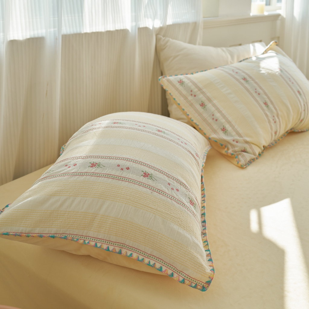 91家纺网 家纺一手货源 找家纺 洋铭区（原狠狠爱） 2025秋冬新款水洗棉色织提花+豆豆绒四件套 藤蔓-黄花束