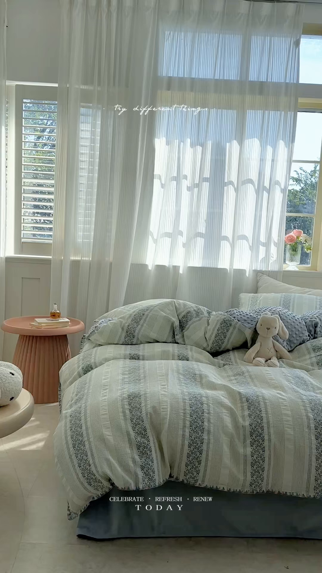 91家纺网 家纺一手货源 找家纺 洋铭区（原狠狠爱） 2025秋冬新款水洗棉色织提花+豆豆绒四件套 藤蔓-蓝绿