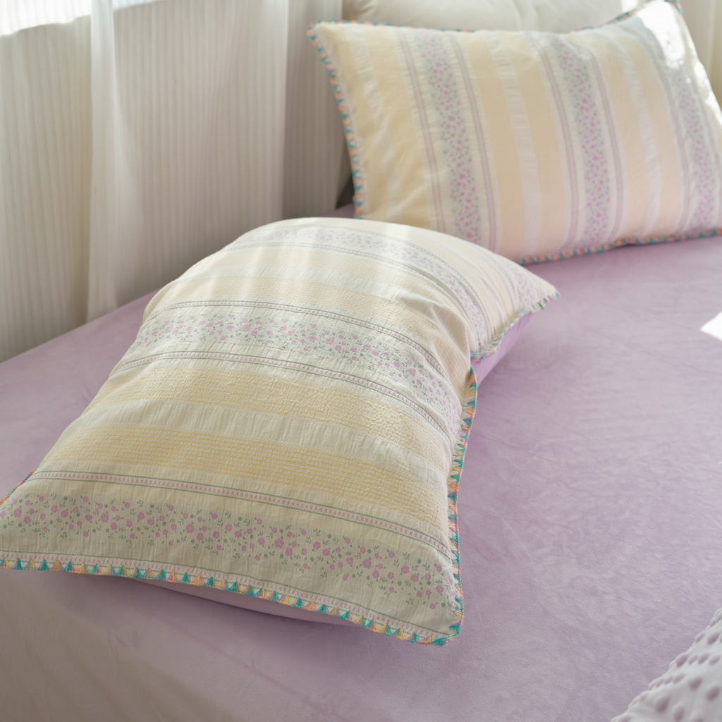 91家纺网 家纺一手货源 找家纺 洋铭区（原狠狠爱） 2025秋冬新款水洗棉色织提花+豆豆绒四件套 藤蔓-紫小花