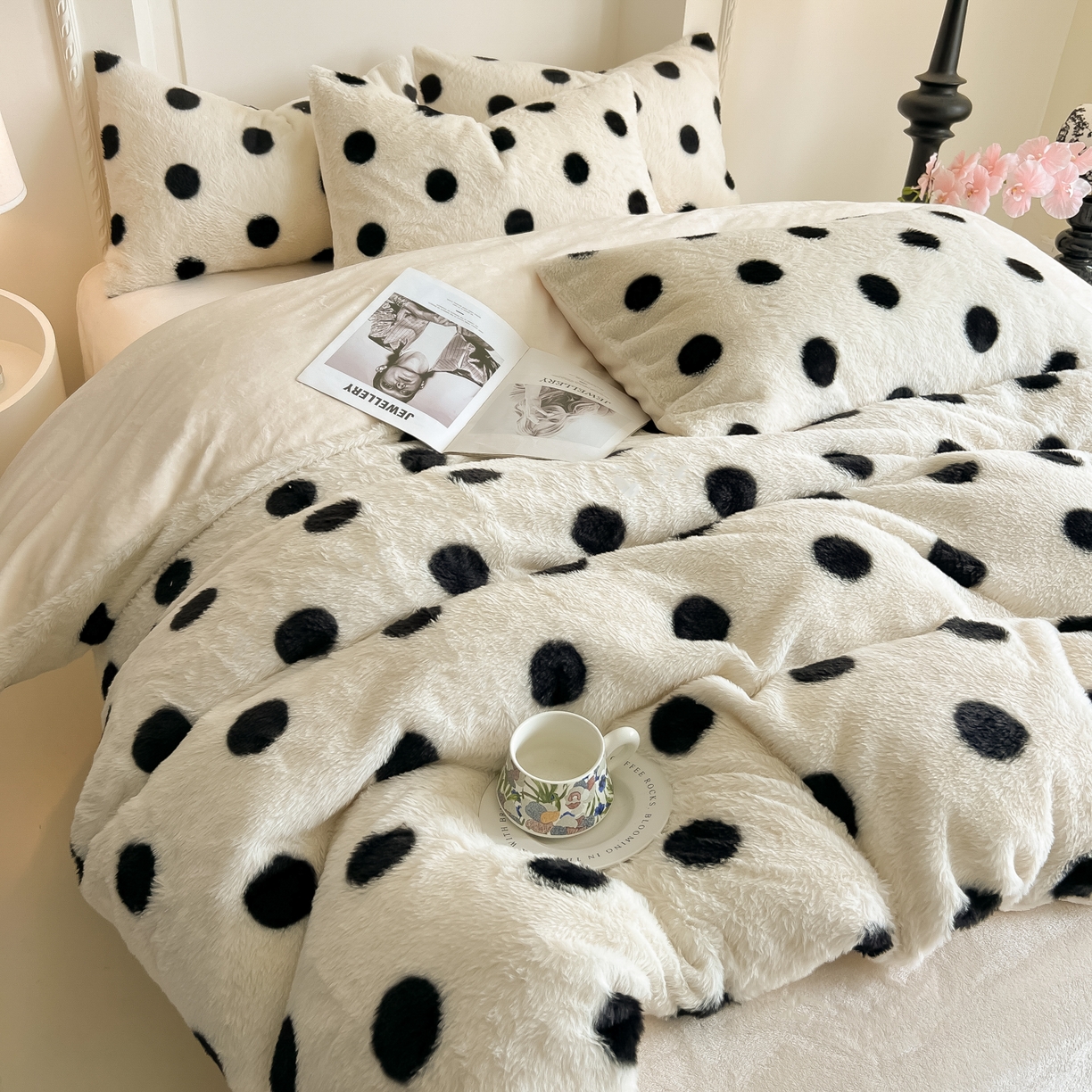 91家纺网 家纺一手货源 找家纺 （总）同田家纺 2025新款法式风兔绒牛奶绒四件套