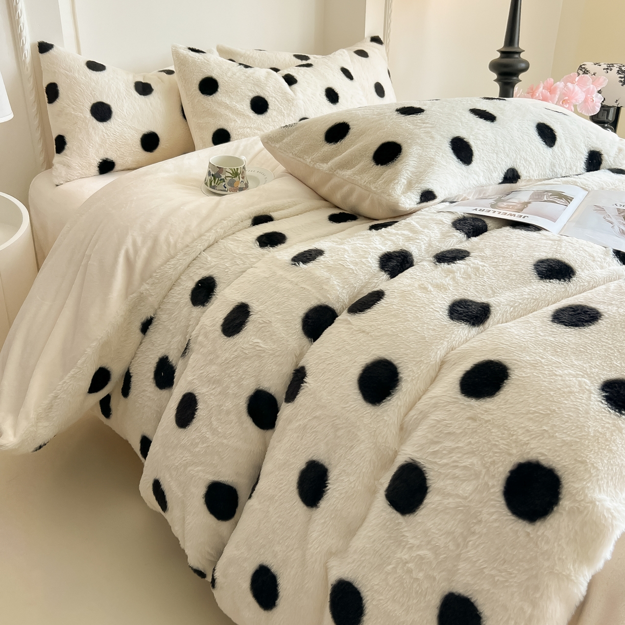 91家纺网 家纺一手货源 找家纺 （总）同田家纺 2025新款法式风兔绒牛奶绒四件套