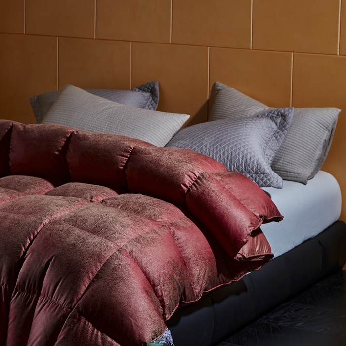 91家纺网 家纺一手货源 找家纺 （总）暖羽屋羽绒馆  2025新款国标95白鸭绒被芯 婚庆羽绒被子 双人加厚喜被 2米结婚被子