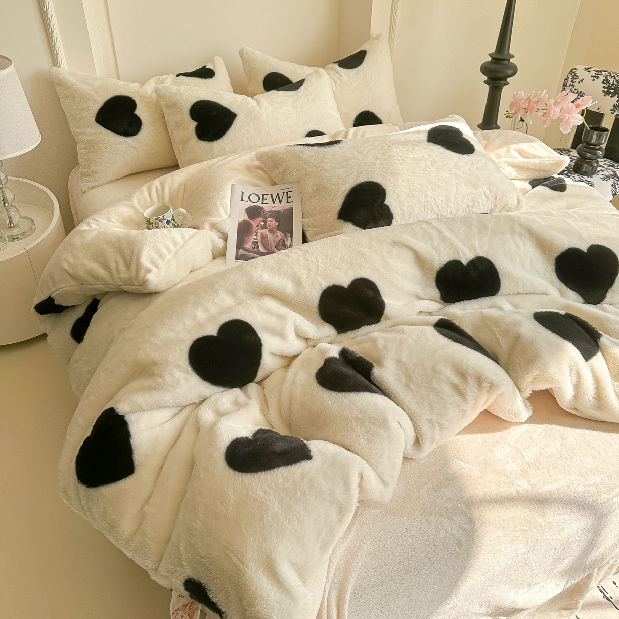 91家纺网 家纺一手货源 找家纺 同田家纺 2025新款法式风兔绒牛奶绒四件套 爱心