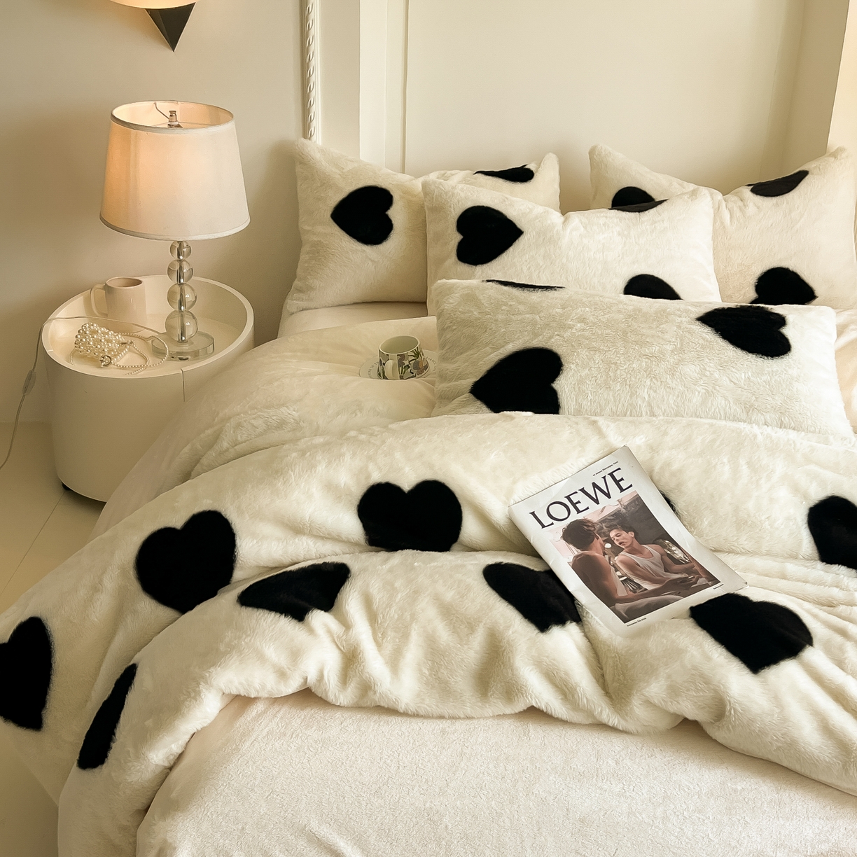 91家纺网 家纺一手货源 找家纺 同田家纺 2025新款法式风兔绒牛奶绒四件套 爱心