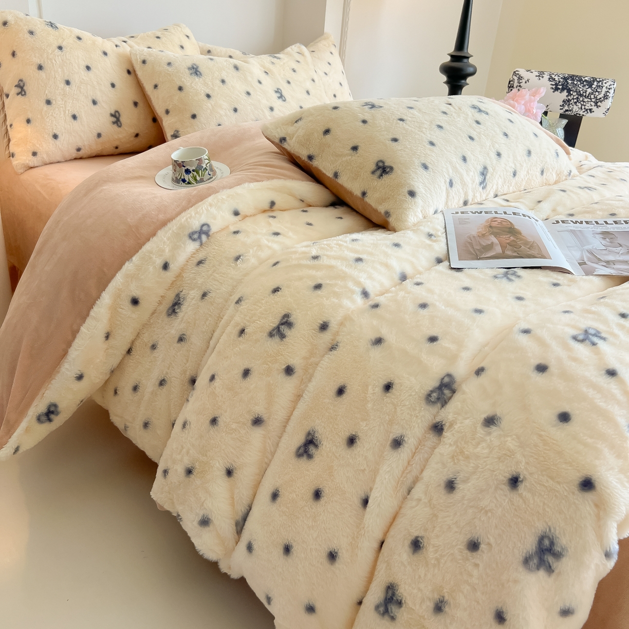 91家纺网 家纺一手货源 找家纺 同田家纺 2025新款法式风兔绒牛奶绒四件套 小蝴蝶结-黄