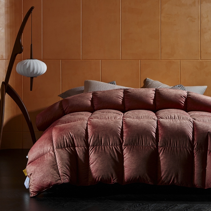 91家纺网 家纺一手货源 找家纺 暖羽屋羽绒馆  2025新款国标95白鸭绒被芯 婚庆羽绒被子 双人加厚喜被 2米结婚被子 繁星 红 B面