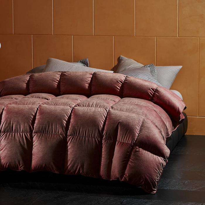 91家纺网 家纺一手货源 找家纺 暖羽屋羽绒馆  2025新款国标95白鸭绒被芯 婚庆羽绒被子 双人加厚喜被 2米结婚被子 繁星 红 B面