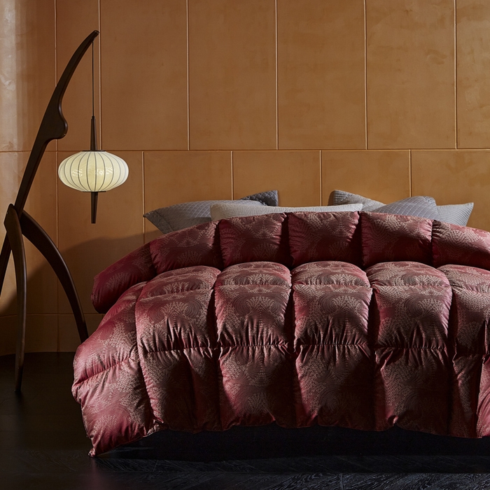 91家纺网 家纺一手货源 找家纺 暖羽屋羽绒馆  2025新款国标95白鸭绒被芯 婚庆羽绒被子 双人加厚喜被 2米结婚被子 恋羽 红