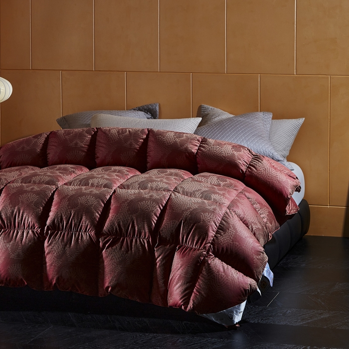 91家纺网 家纺一手货源 找家纺 暖羽屋羽绒馆  2025新款国标95白鸭绒被芯 婚庆羽绒被子 双人加厚喜被 2米结婚被子 恋羽 红