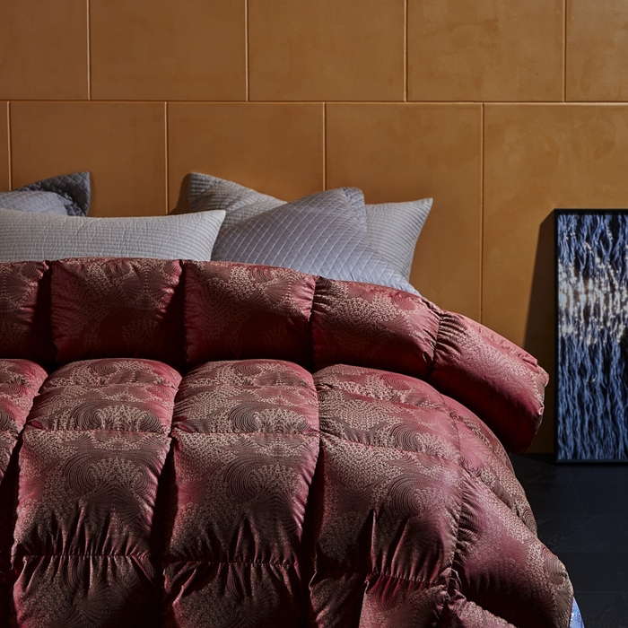 91家纺网 家纺一手货源 找家纺 暖羽屋羽绒馆  2025新款国标95白鸭绒被芯 婚庆羽绒被子 双人加厚喜被 2米结婚被子 恋羽 红