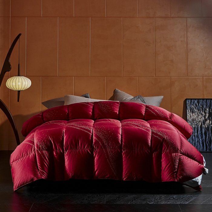 91家纺网 家纺一手货源 找家纺 暖羽屋羽绒馆  2025新款国标95白鸭绒被芯 婚庆羽绒被子 双人加厚喜被 2米结婚被子 莫罗尔 红