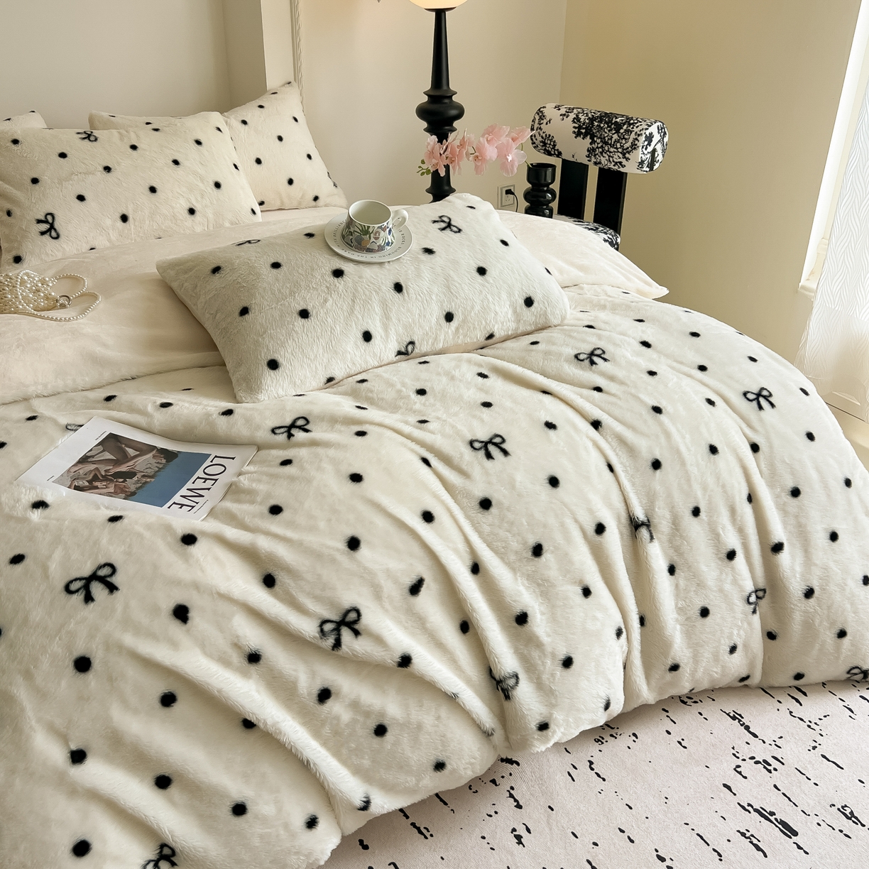 91家纺网 家纺一手货源 找家纺 同田家纺 2025新款法式风兔绒牛奶绒四件套 小蝴蝶结