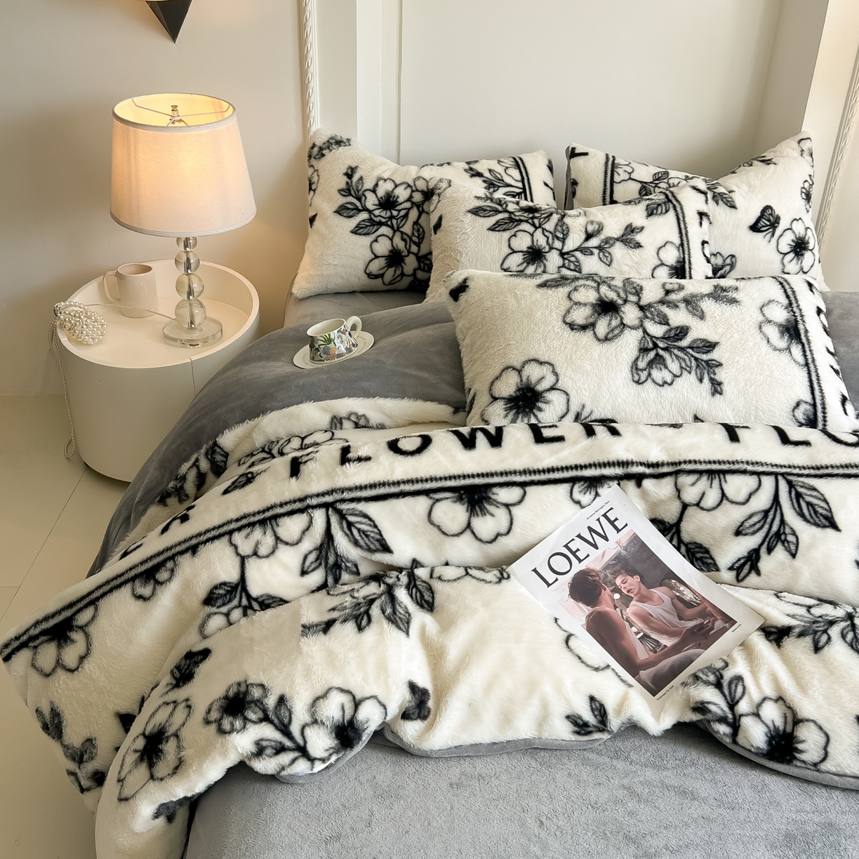 91家纺网 家纺一手货源 找家纺 同田家纺 2025新款法式风兔绒牛奶绒四件套 蝶恋花