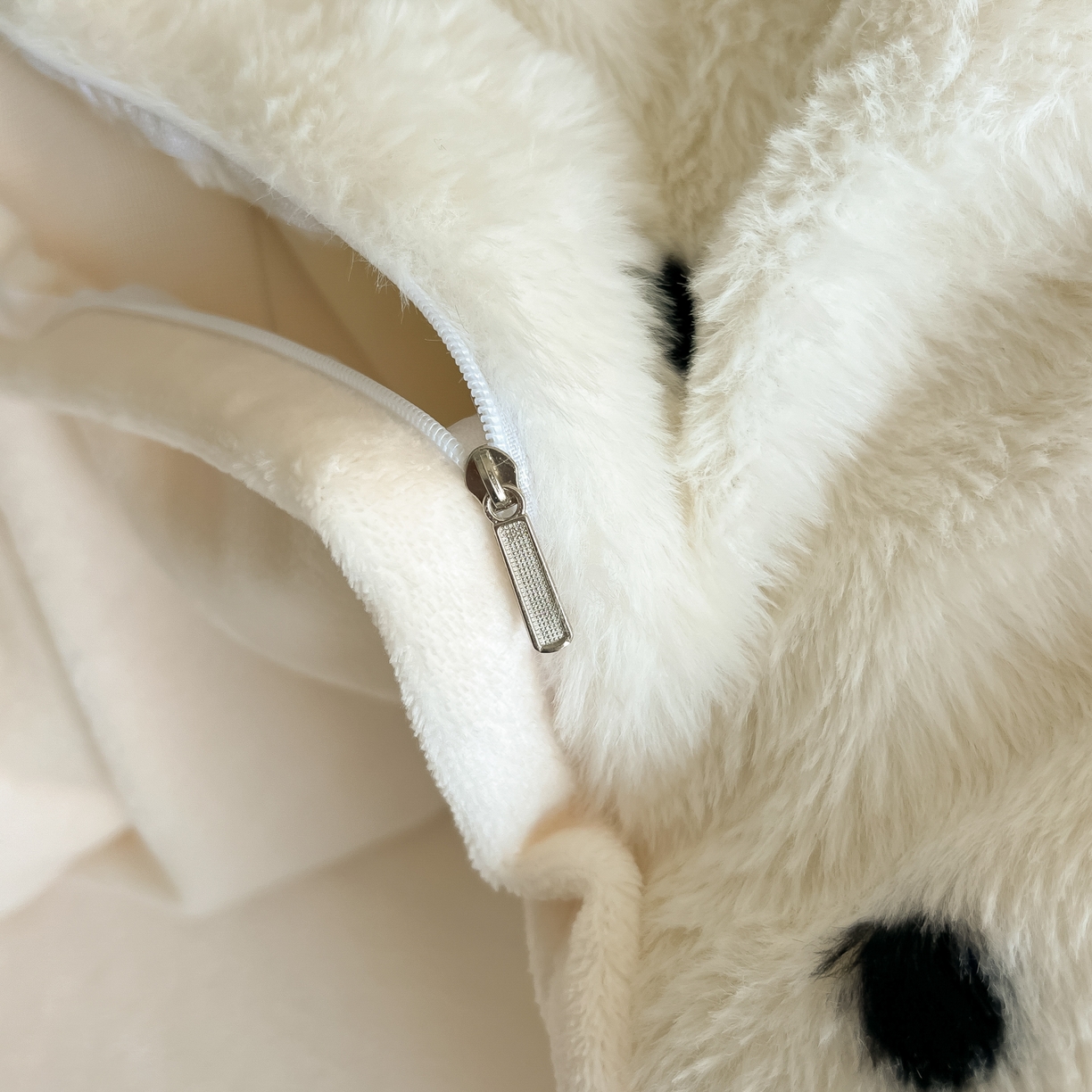 91家纺网 家纺一手货源 找家纺 同田家纺 2025新款法式风兔绒牛奶绒四件套 小蝴蝶结