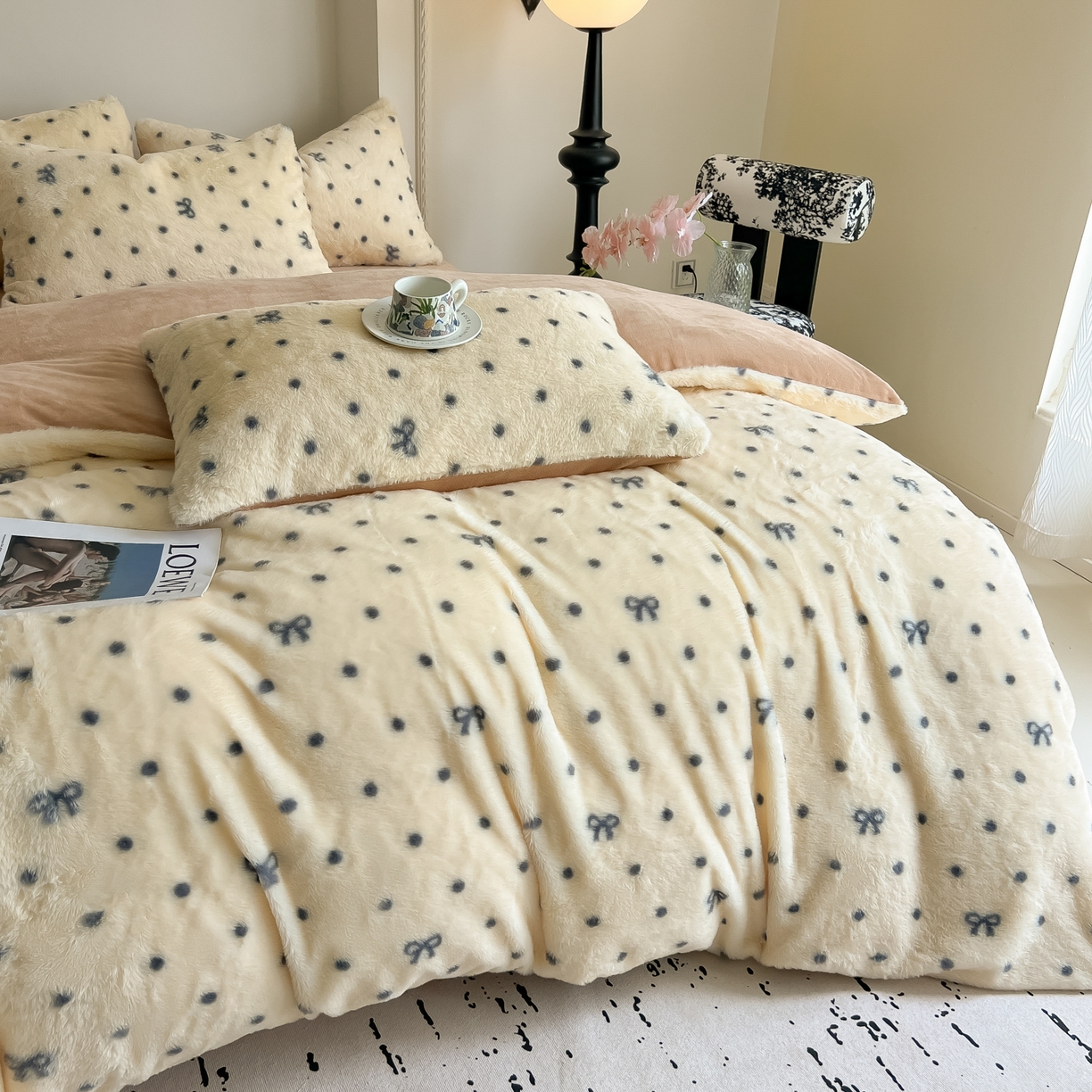 91家纺网 家纺一手货源 找家纺 同田家纺 2025新款法式风兔绒牛奶绒四件套 小蝴蝶结-黄