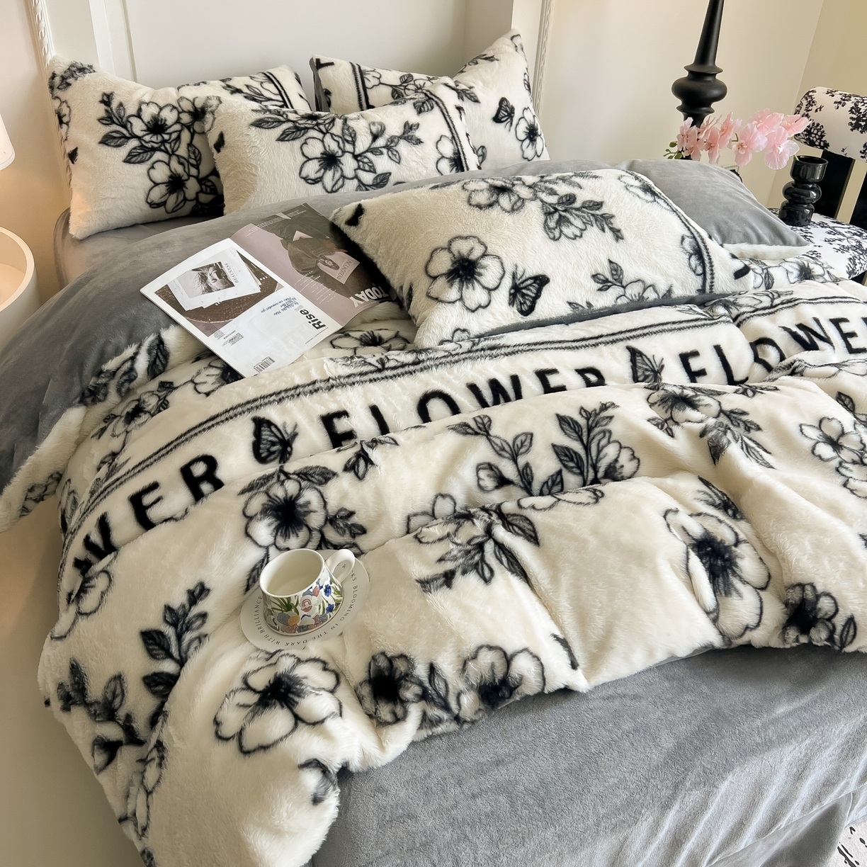 91家纺网 家纺一手货源 找家纺 同田家纺 2025新款法式风兔绒牛奶绒四件套 蝶恋花