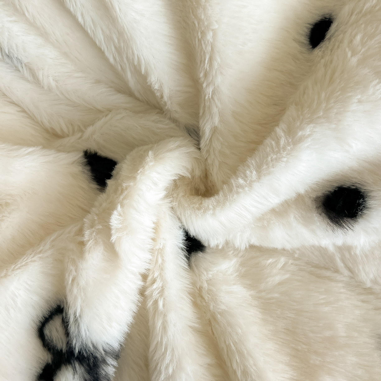 91家纺网 家纺一手货源 找家纺 同田家纺 2025新款法式风兔绒牛奶绒四件套 小蝴蝶结