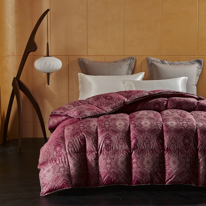 91家纺网 家纺一手货源 找家纺 暖羽屋羽绒馆  2025新款国标95白鸭绒被芯 婚庆羽绒被子 双人加厚喜被 2米结婚被子 倾恋