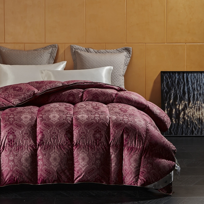 91家纺网 家纺一手货源 找家纺 暖羽屋羽绒馆  2025新款国标95白鸭绒被芯 婚庆羽绒被子 双人加厚喜被 2米结婚被子 倾恋