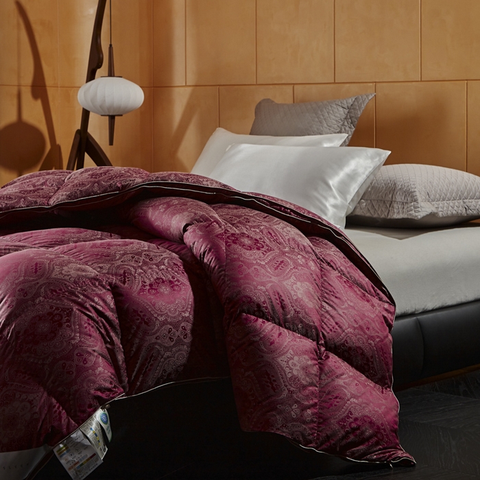 91家纺网 家纺一手货源 找家纺 暖羽屋羽绒馆  2025新款国标95白鸭绒被芯 婚庆羽绒被子 双人加厚喜被 2米结婚被子 倾恋