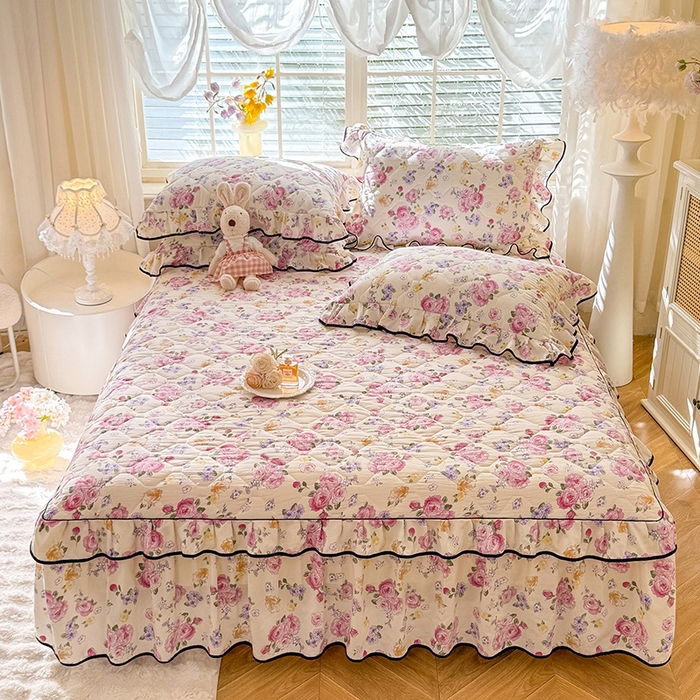 91家纺网 家纺一手货源 找家纺 优家居 2025新品水洗棉夹棉床裙单件三件套韩版水洗皱皱纱夹棉床盖床罩直播爆款 紫雾花园