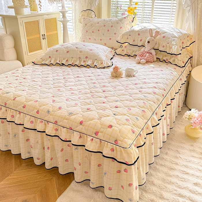 91家纺网 家纺一手货源 找家纺 优家居 2025新品水洗棉夹棉床裙单件三件套韩版水洗皱皱纱夹棉床盖床罩直播爆款 莓好时光