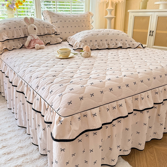 91家纺网 家纺一手货源 找家纺 优家居 2025新品水洗棉夹棉床裙单件三件套韩版水洗皱皱纱夹棉床盖床罩直播爆款 爱心蝴蝶结