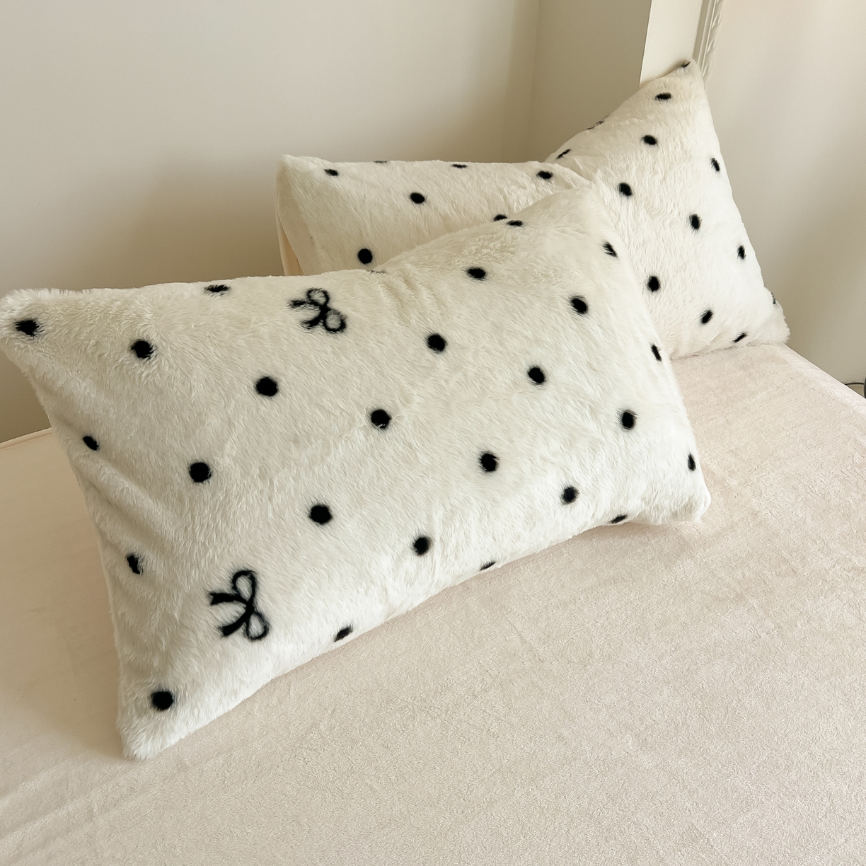 91家纺网 家纺一手货源 找家纺 同田家纺 2025新款法式风兔绒牛奶绒四件套 小蝴蝶结