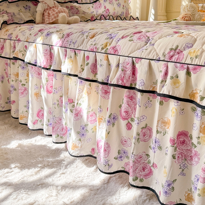 91家纺网 家纺一手货源 找家纺 优家居 2025新品水洗棉夹棉床裙单件三件套韩版水洗皱皱纱夹棉床盖床罩直播爆款 紫雾花园