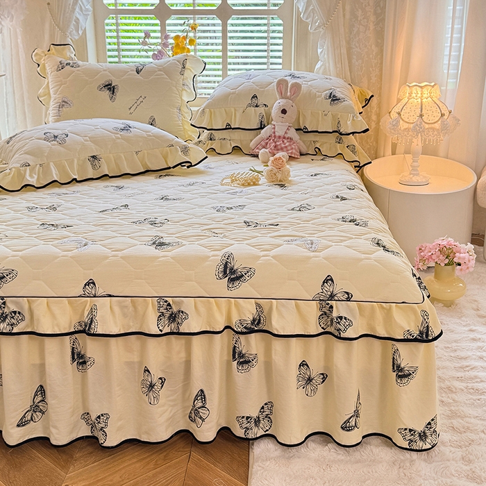 91家纺网 家纺一手货源 找家纺 优家居 2025新品水洗棉夹棉床裙单件三件套韩版水洗皱皱纱夹棉床盖床罩直播爆款 蝶舞芳华