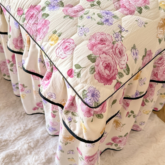 91家纺网 家纺一手货源 找家纺 优家居 2025新品水洗棉夹棉床裙单件三件套韩版水洗皱皱纱夹棉床盖床罩直播爆款 紫雾花园