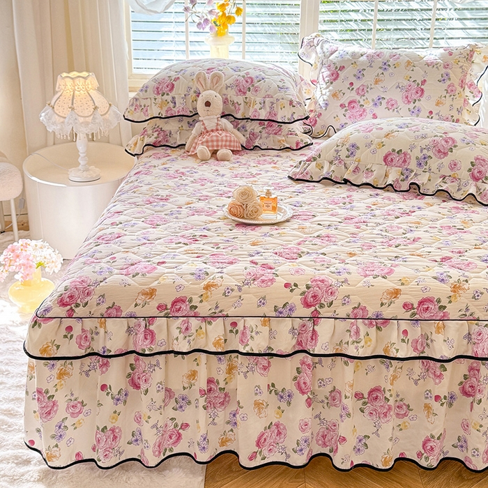 91家纺网 家纺一手货源 找家纺 优家居 2025新品水洗棉夹棉床裙单件三件套韩版水洗皱皱纱夹棉床盖床罩直播爆款 紫雾花园