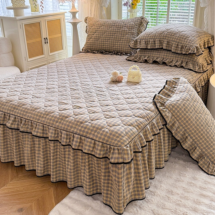 91家纺网 家纺一手货源 找家纺 优家居 2025新品水洗棉夹棉床裙单件三件套韩版水洗皱皱纱夹棉床盖床罩直播爆款 巴宝格-咖