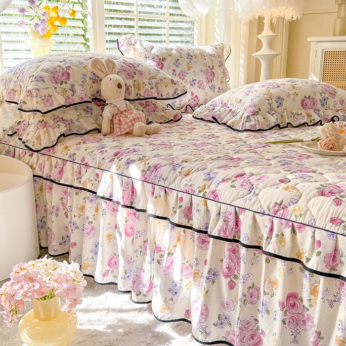 91家纺网 家纺一手货源 找家纺 优家居 2025新品水洗棉夹棉床裙单件三件套韩版水洗皱皱纱夹棉床盖床罩直播爆款 紫雾花园